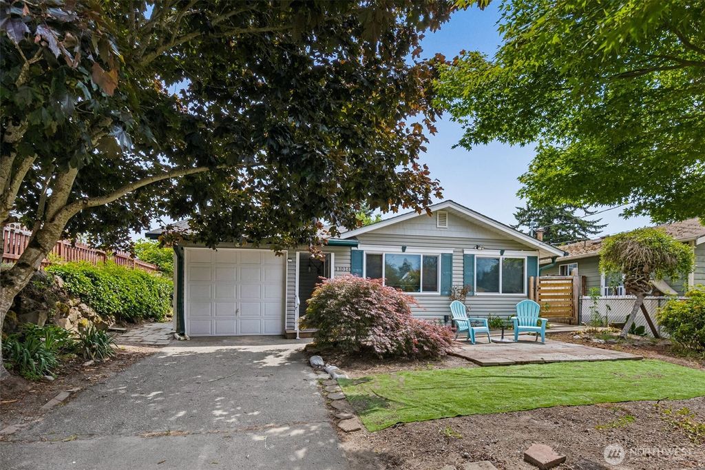 Photo of 11014 4th Avenue S, Seattle, WA 98168 (MLS # 2397155)