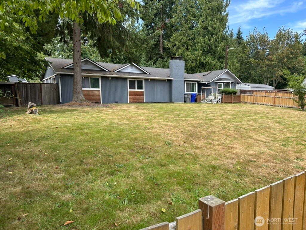 Photo of 4529 Crescent Ave, Everett, WA 98203 (MLS # 2411065)