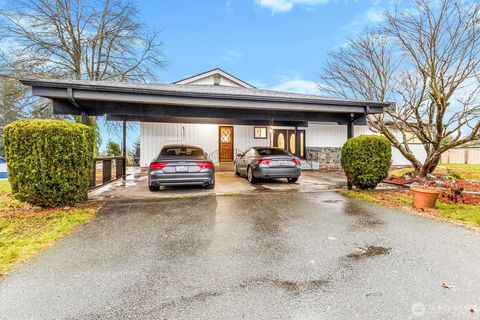 Photo of 369 14th Street, Blaine, WA 98230 (MLS # 2466655)