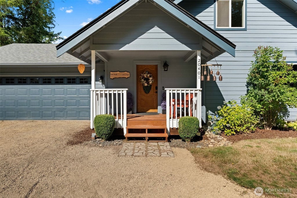 Photo of 20401 22nd Street SW, Lakebay, WA 98349 (MLS # 2574425)