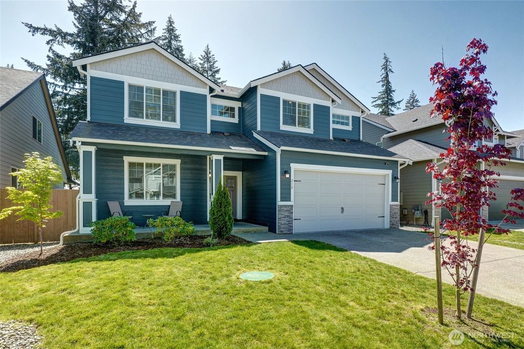 Photo of 210 191st Court E, Spanaway, WA 98387 (MLS # 2517911)