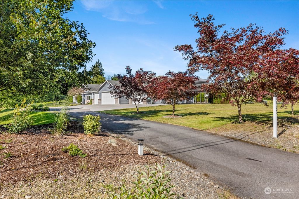 Photo of 11609 108th Street NE, Lake Stevens, WA 98258 (MLS # 2132329)