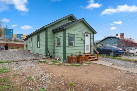 184 S Viewdale Street, Wenatchee, WA 98801 - MLS#: 2352421