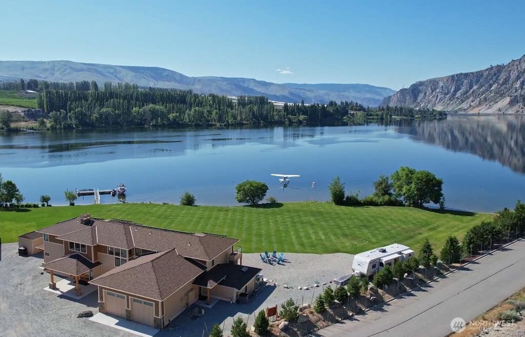 Photo of 70 Shypoke Place, Entiat, WA 98822 (MLS # 2554522)