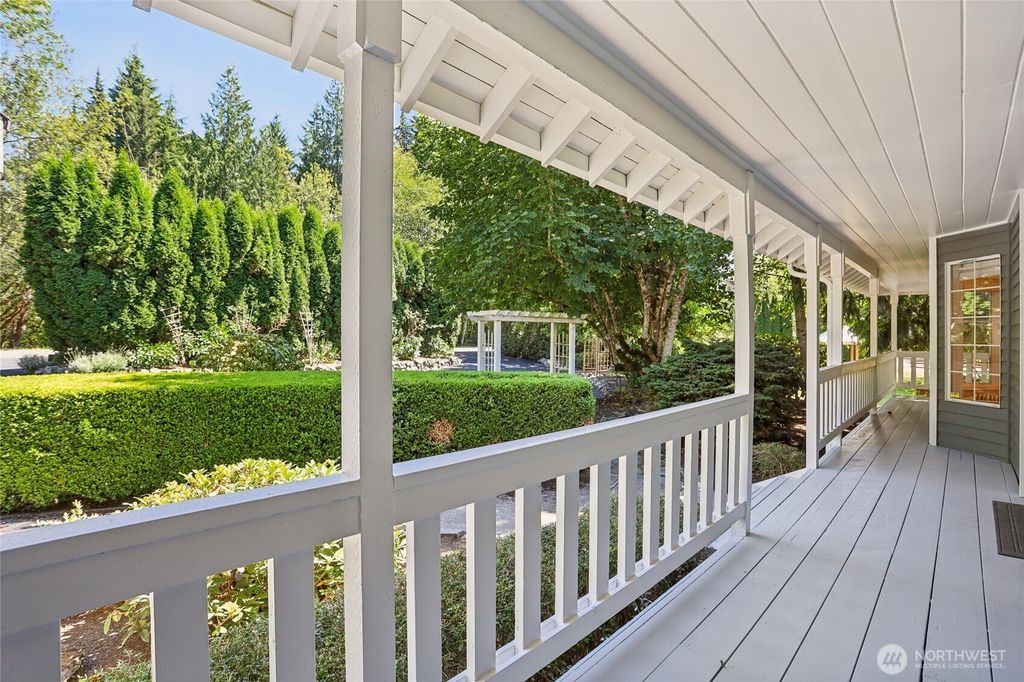 Photo of 18415 236th Avenue NE, Woodinville, WA 98077 (MLS # 2419099)