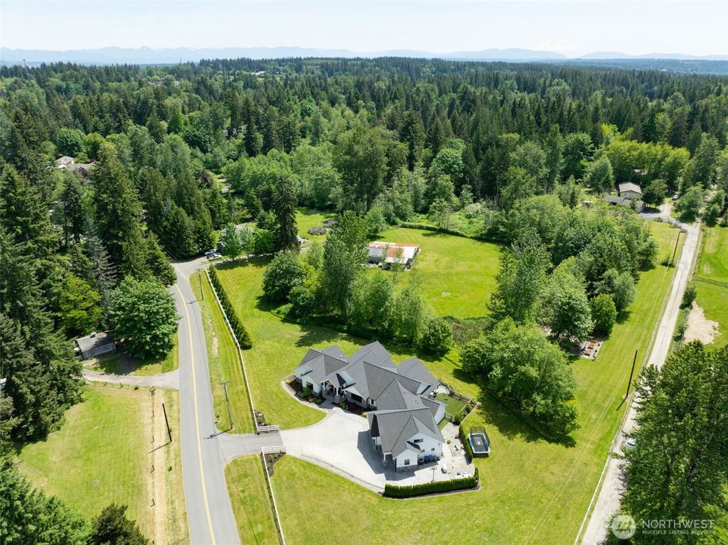 Photo of 6916 Interurban Boulevard, Snohomish, WA 98296 (MLS # 2382276)
