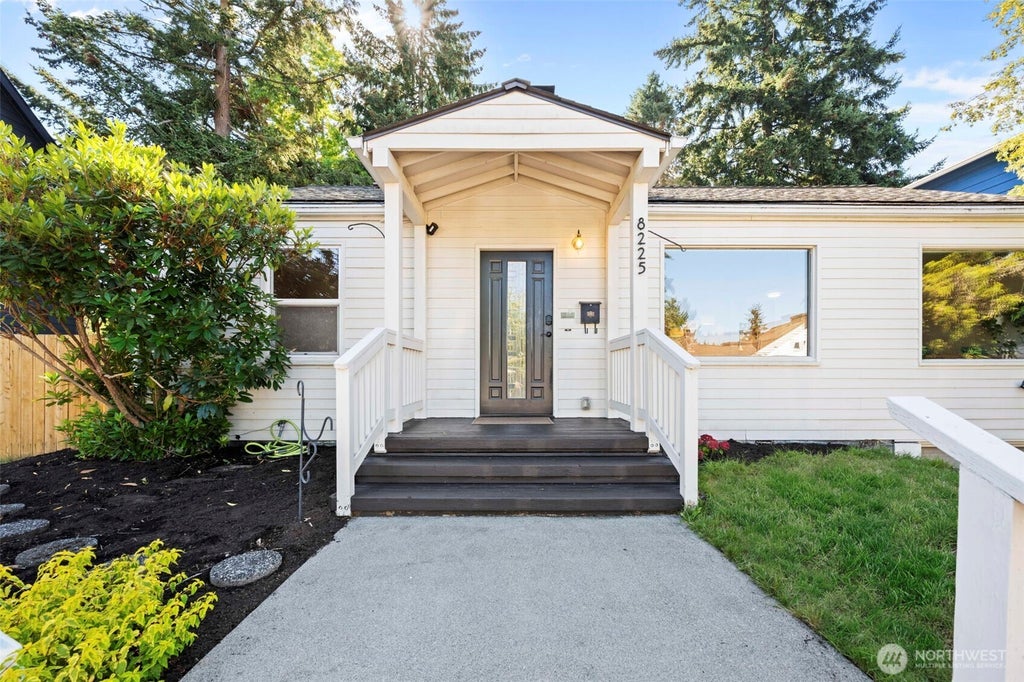 Photo of 8225 22nd Place NE, Seattle, WA 98115 (MLS # 2583308)