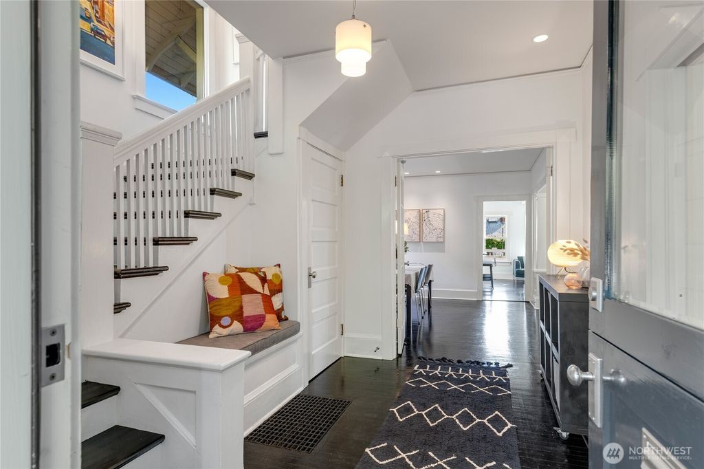 Photo of 1514 35th Avenue, Seattle, WA 98122 (MLS # 2434177)