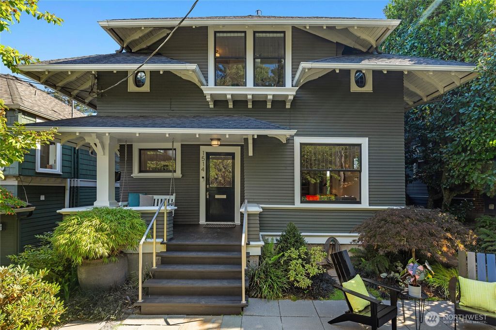 Photo of 1514 35th Avenue, Seattle, WA 98122 (MLS # 2434177)