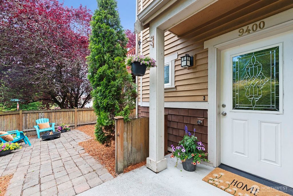 Photo of 9400 35th Avenue SW, Seattle, WA 98126 (MLS # 2393028)