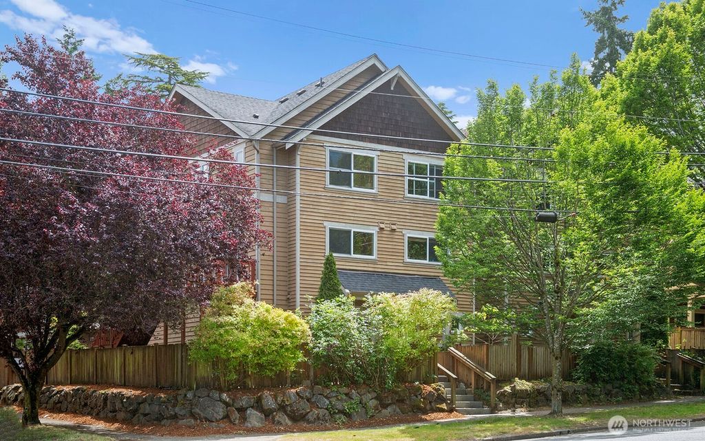 Photo of 9400 35th Avenue SW, Seattle, WA 98126 (MLS # 2393028)