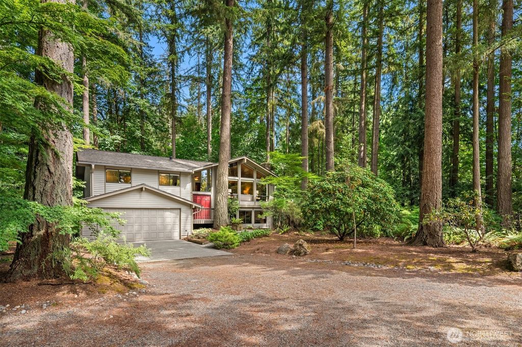 Photo of 15708 NE 164th Street, Woodinville, WA 98072 (MLS # 2421350)