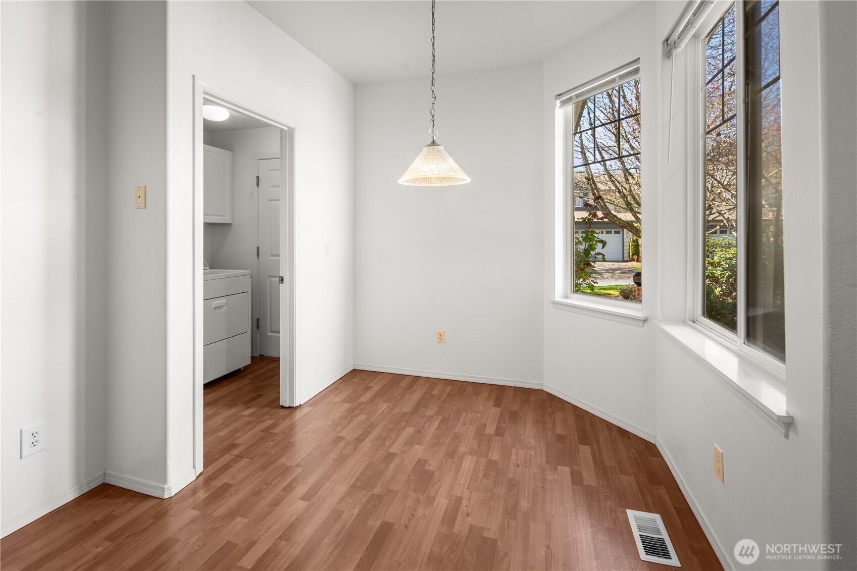 608 Chelan Place NE C