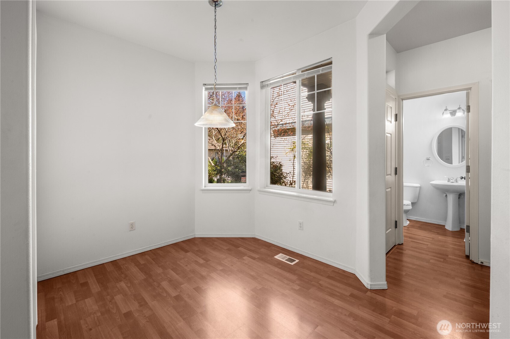 608 Chelan Place NE C