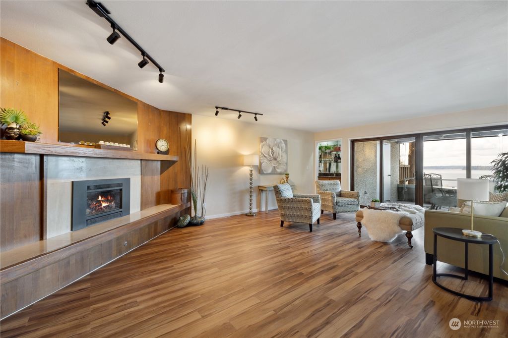 Photo of 7019 47th Avenue SW #6, Seattle, WA 98136 (MLS # 2218553)