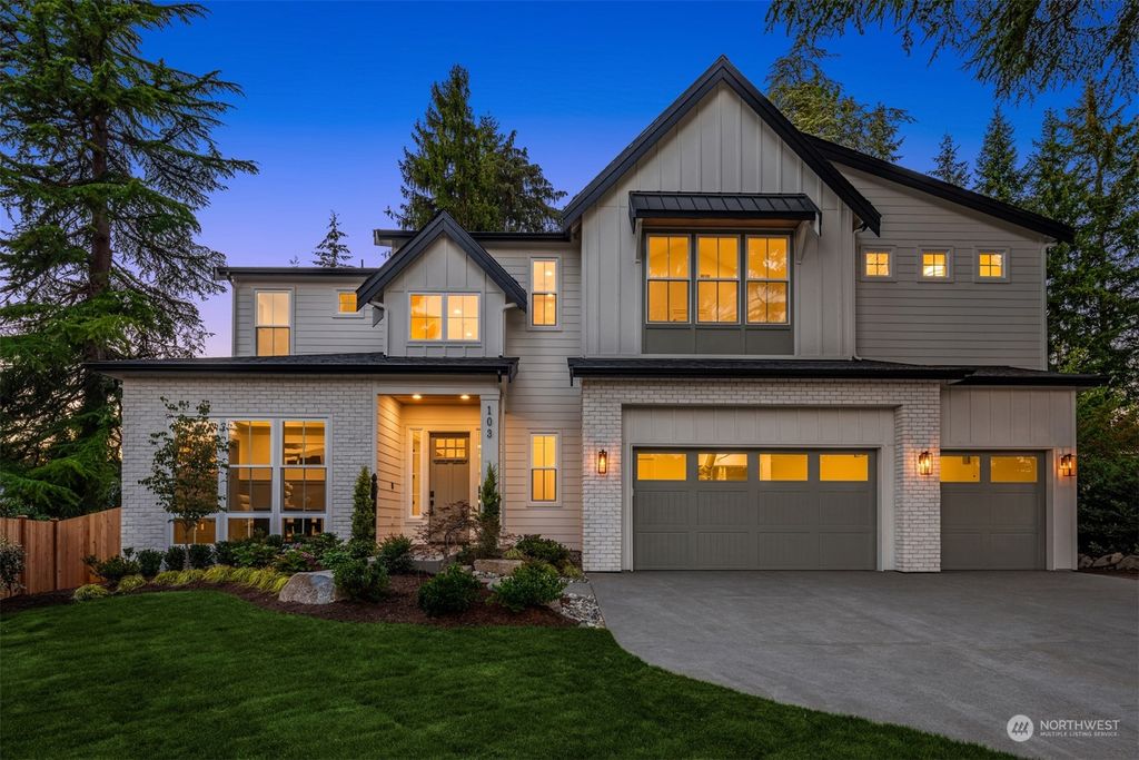 Photo of 103 109th Avenue SE, Bellevue, WA 98004 (MLS # 2284471)