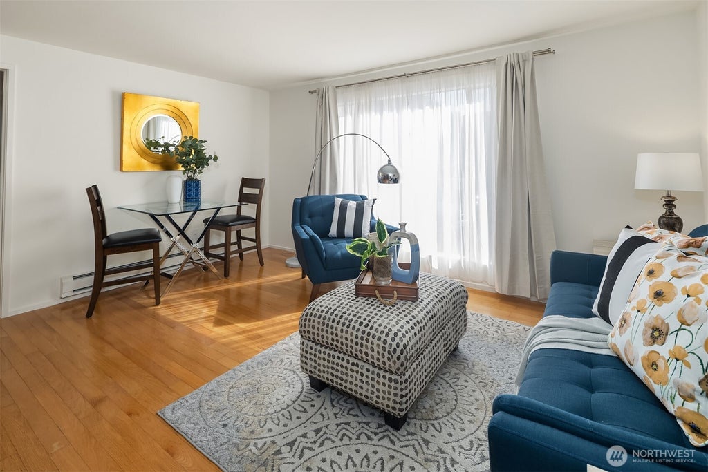 Photo of 11006 NE 68th Street #811, Kirkland, WA 98033 (MLS # 2586575)