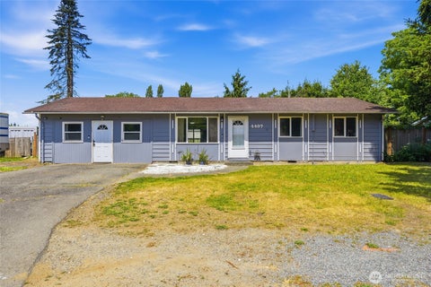 Photo of 4407 123rd Place NE, Marysville, WA 98271 (MLS # 2545642)