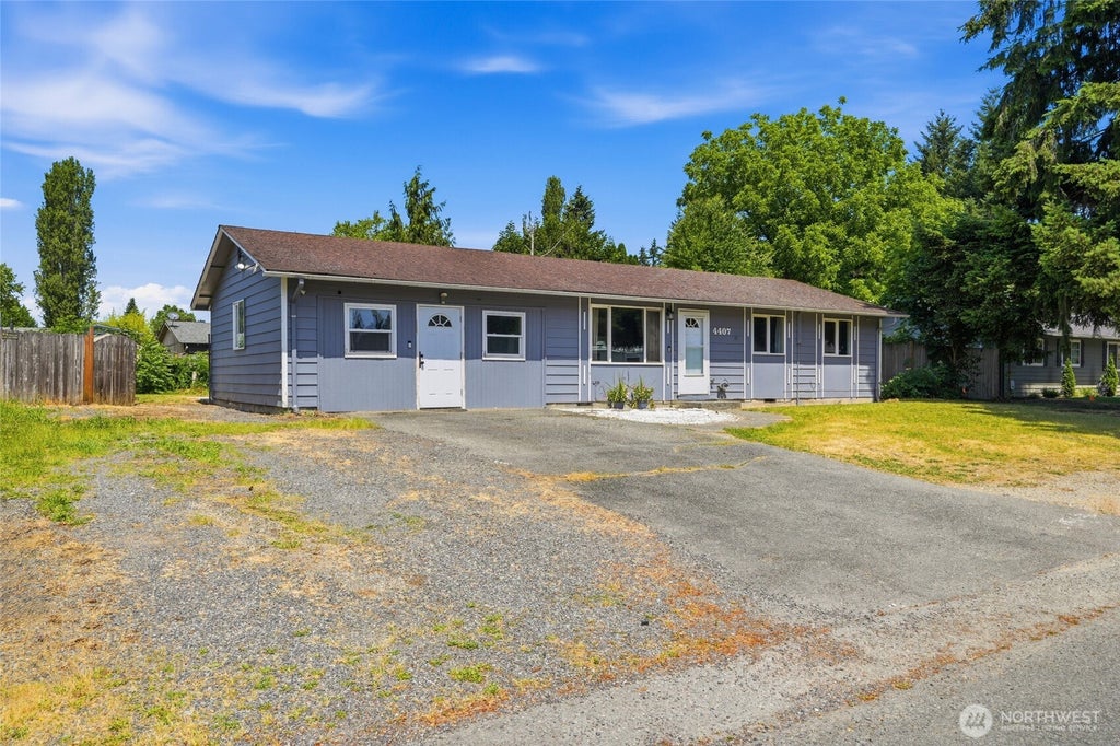 Photo of 4407 123rd Place NE, Marysville, WA 98271 (MLS # 2545642)