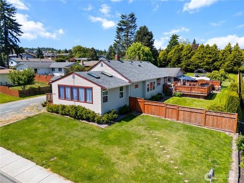 Photo of 3704 Commercial Avenue, Anacortes, WA 98221 (MLS # 2389122)