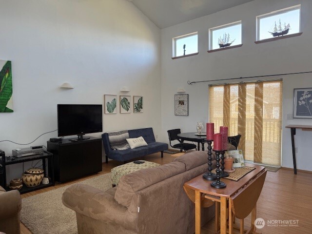 1410 N Jetty Avenue SW