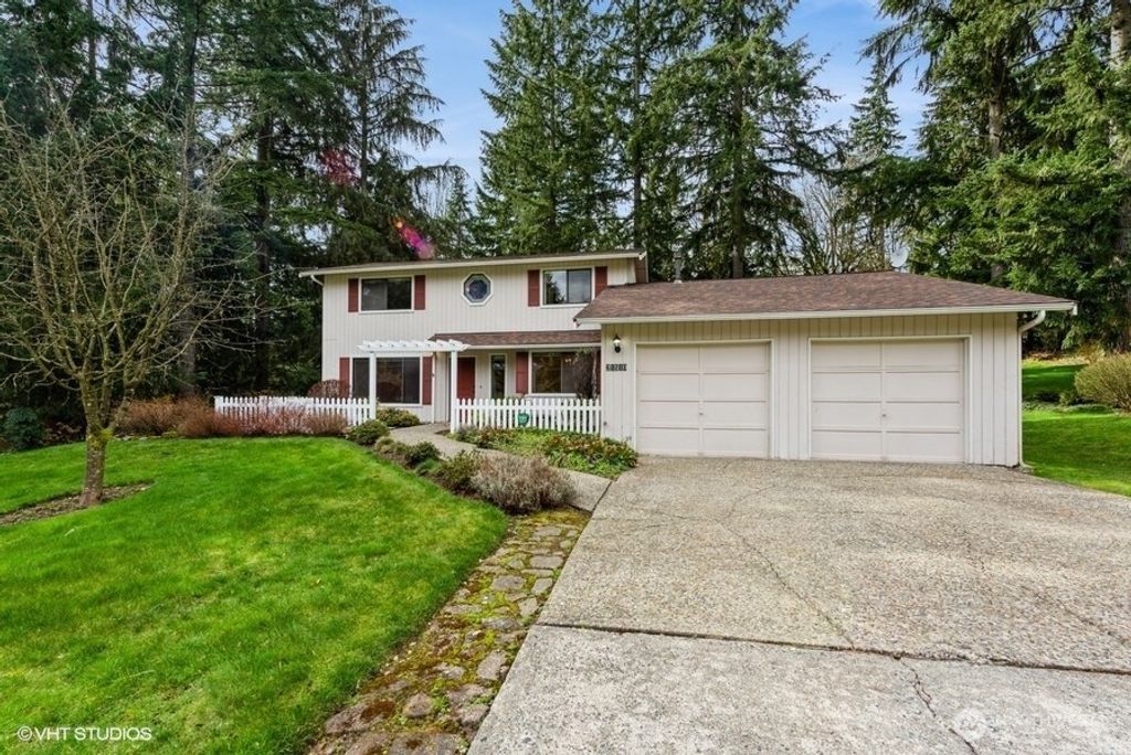Photo of 21510 78th Avenue SE, Woodinville, WA 98072 (MLS # 2345594)