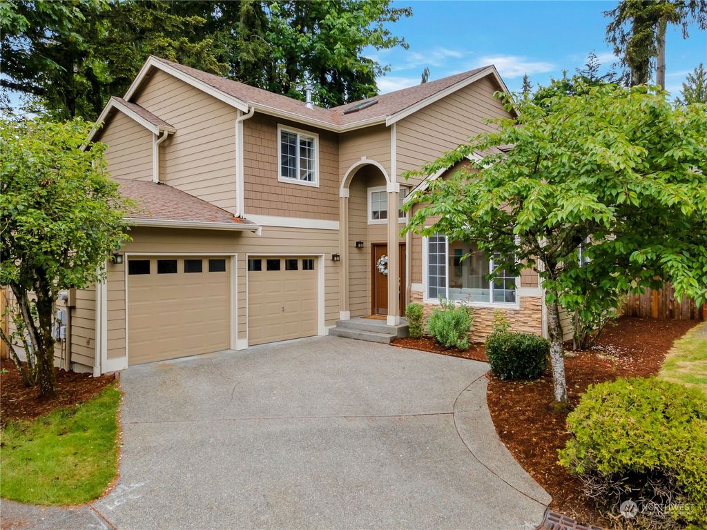Photo of 1121 231st Place NE, Sammamish, WA 98074 (MLS # 2233440)