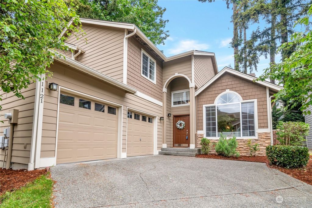 Photo of 1121 231st Place NE, Sammamish, WA 98074 (MLS # 2233440)