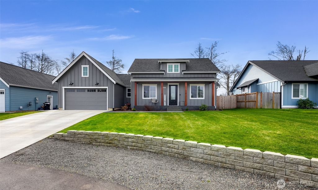 Photo of 809 Pine Crest Drive, Everson, WA 98247 (MLS # 2485269)