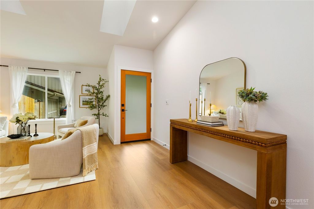 Photo of 14703 121st Court NE, Kirkland, WA 98034 (MLS # 2405879)