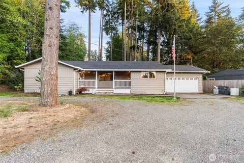 Photo of 12802 111th Ave E AVE, Puyallup, WA 98374 (MLS # 2585388)