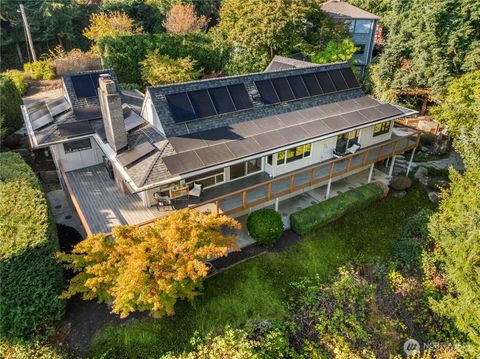 Photo of 17505 NE 4th Place, Bellevue, WA 98008 (MLS # 2468909)