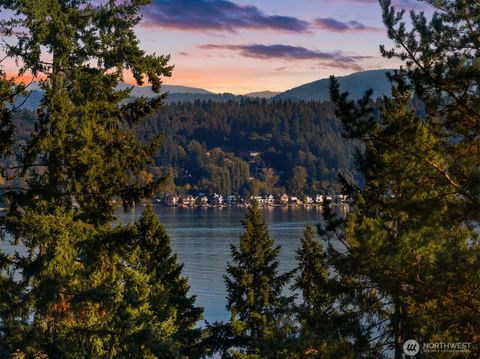 Photo of 17505 NE 4th Place, Bellevue, WA 98008 (MLS # 2468909)