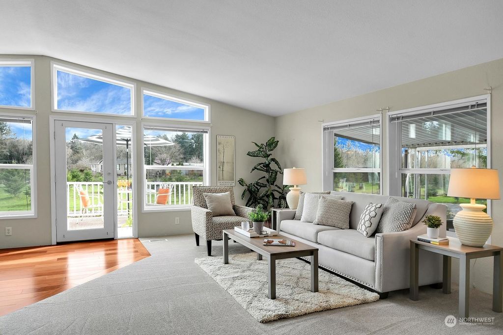 Photo of 18425 NE 95th Street, Redmond, WA 98052 (MLS # 2208310)