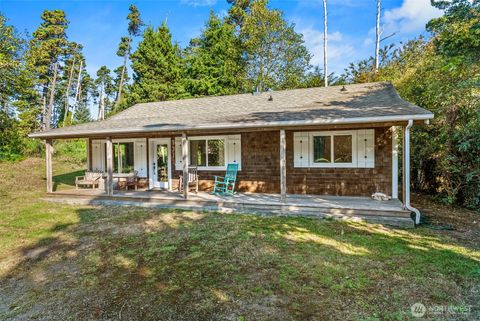 Photo of 1313 232nd Lane, Ocean Park, WA 98640 (MLS # 2442196)
