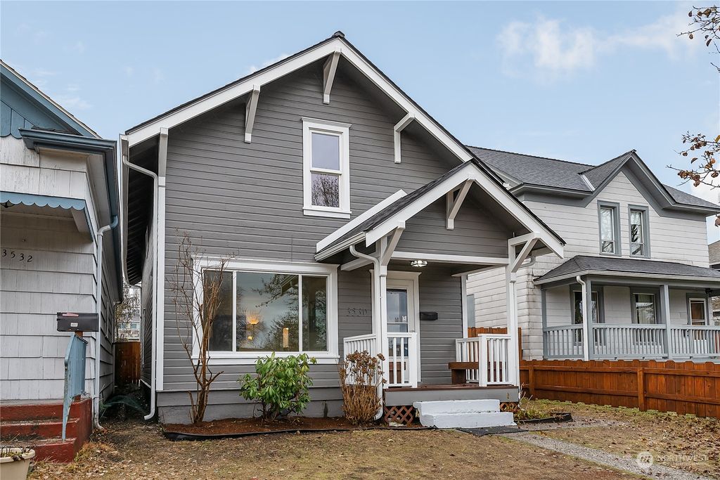 Photo of 3530 Lombard Avenue, Everett, WA 98201 (MLS # 2022359)