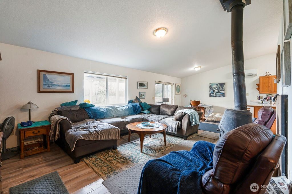 Photo of 126 Bethany Ln. Ln, Winlock, WA 98596 (MLS # 2469030)