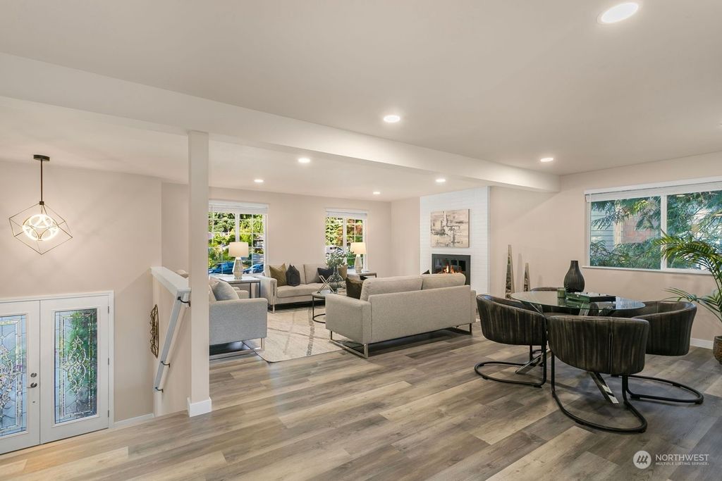 Photo of 11917 NE 143rd Place, Kirkland, WA 98034 (MLS # 2126850)