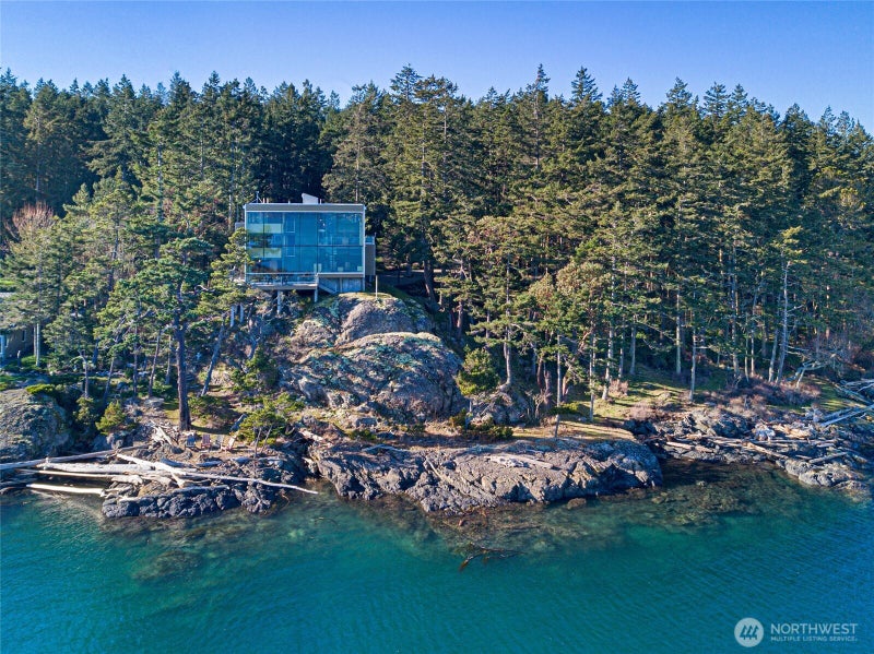 2623 Pear Point Road