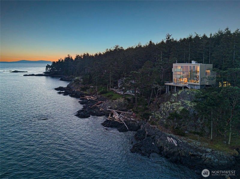 2623 Pear Point Road