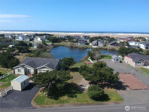Photo of 34315 I Street, Ocean Park, WA 98640 (MLS # 2358749)