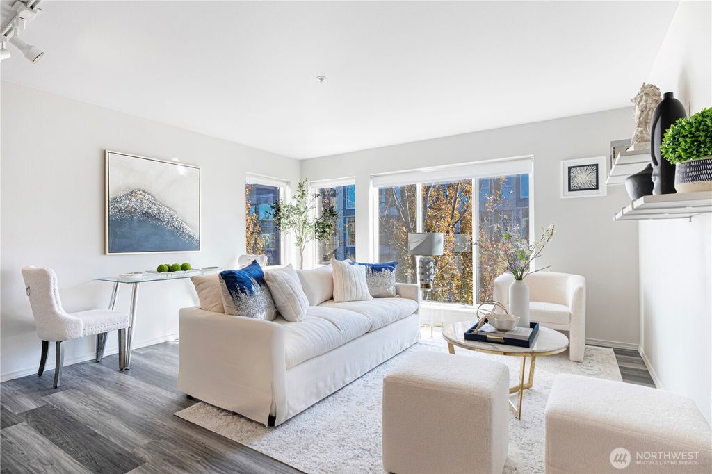 Photo of 323 Queen Anne Avenue N #607, Seattle, WA 98109 (MLS # 2445494)