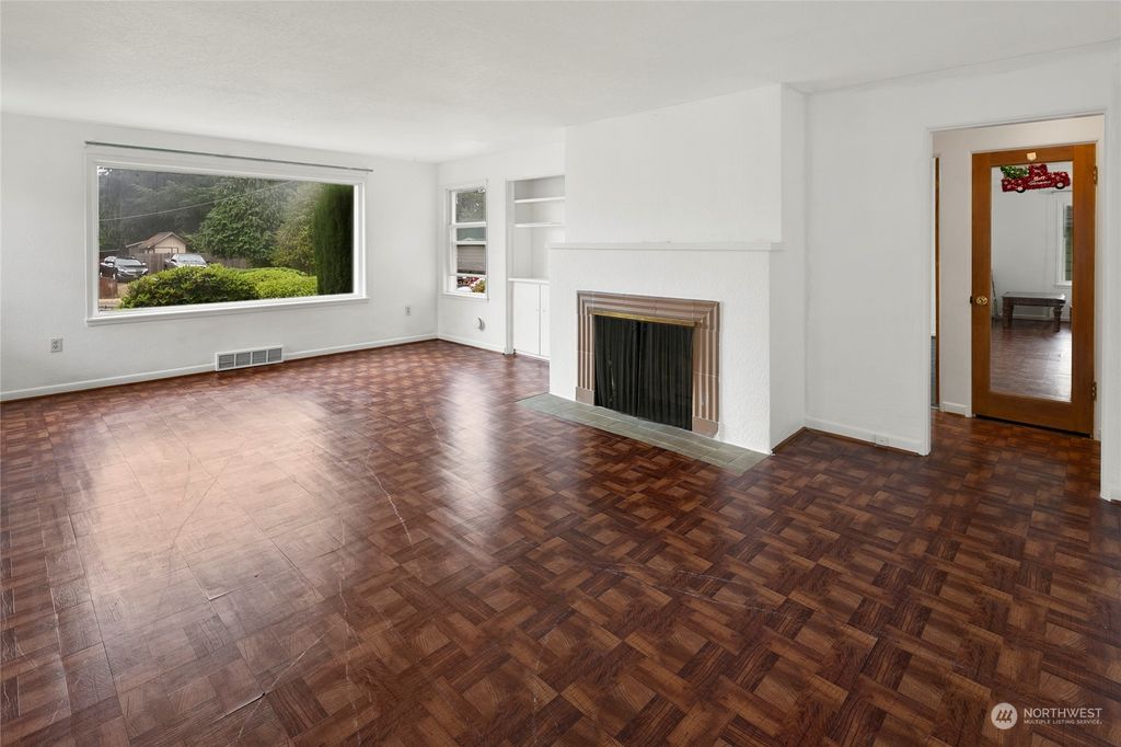 Photo of 2434 S 138th Street, SeaTac, WA 98168 (MLS # 2277565)