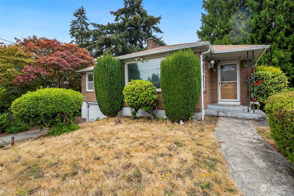 Photo of 2434 S 138th Street, SeaTac, WA 98168 (MLS # 2277565)