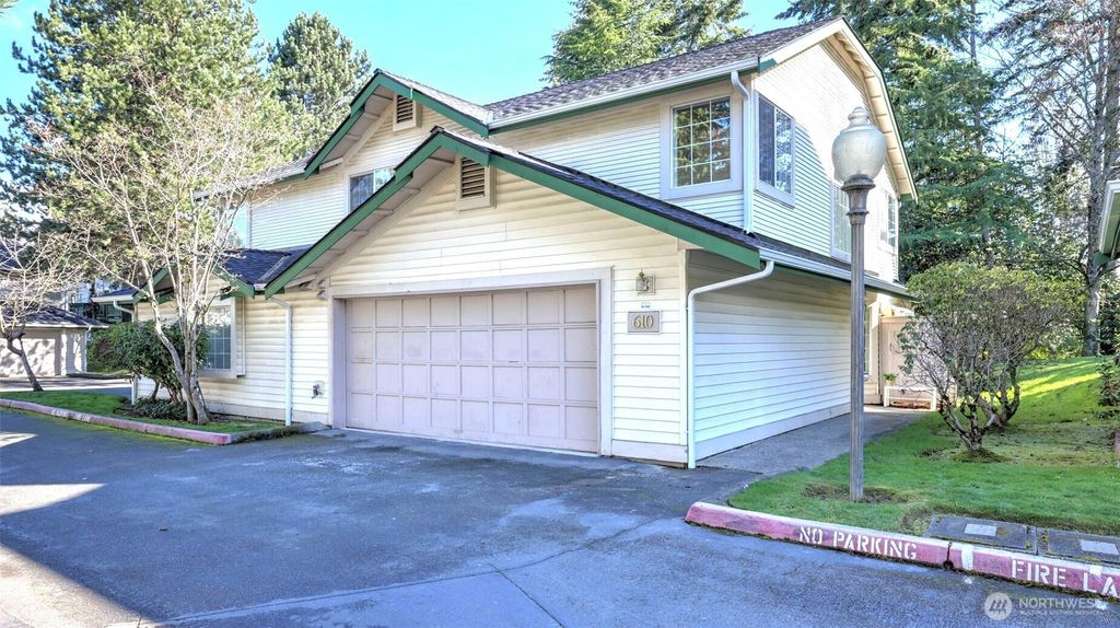 Photo of 610 122nd Avenue NE, Bellevue, WA 98005 (MLS # 2344983)