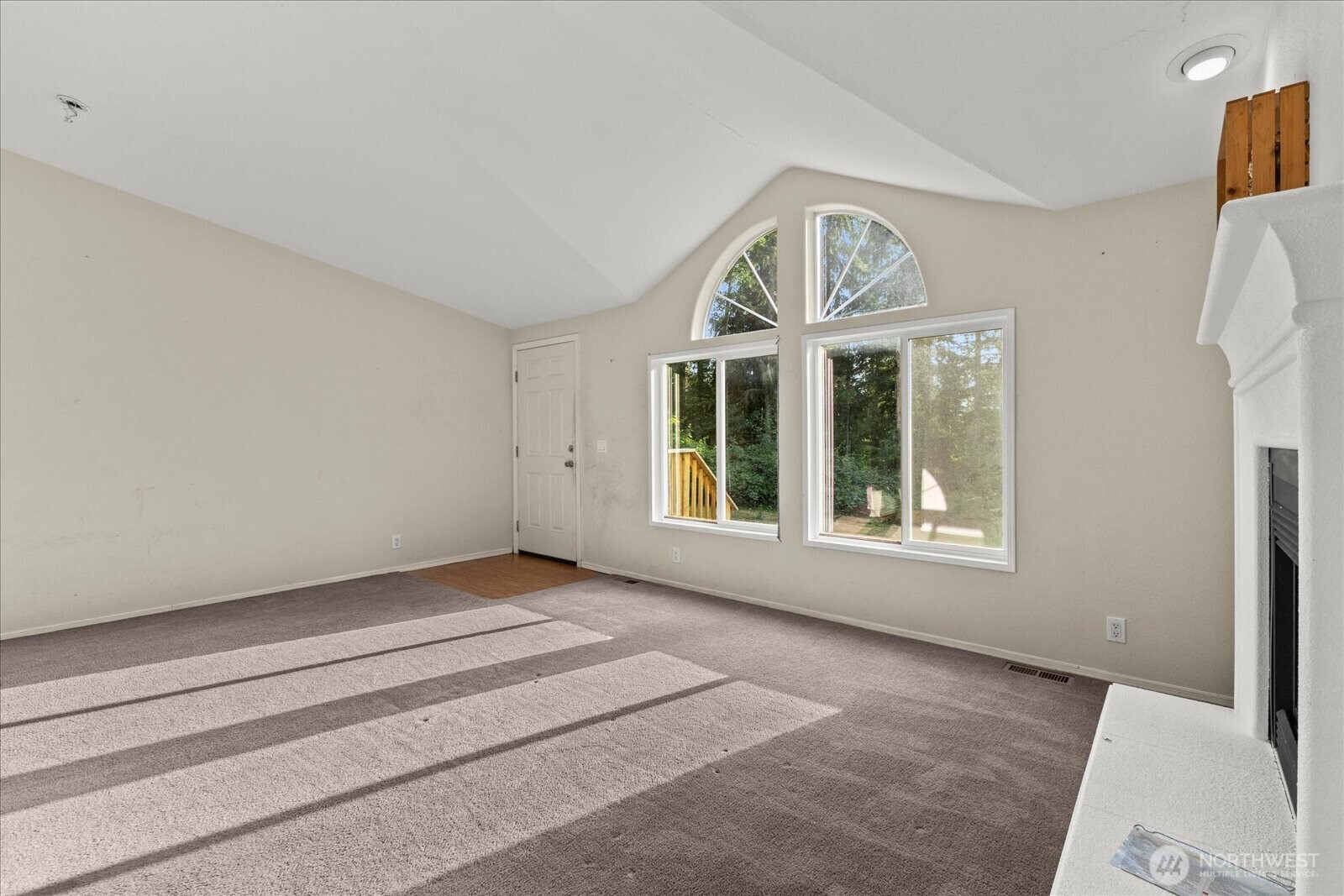 Clinton, Washington 98236, United States, 3 Bedrooms Bedrooms, ,2 BathroomsBathrooms,Residential,Active,192486