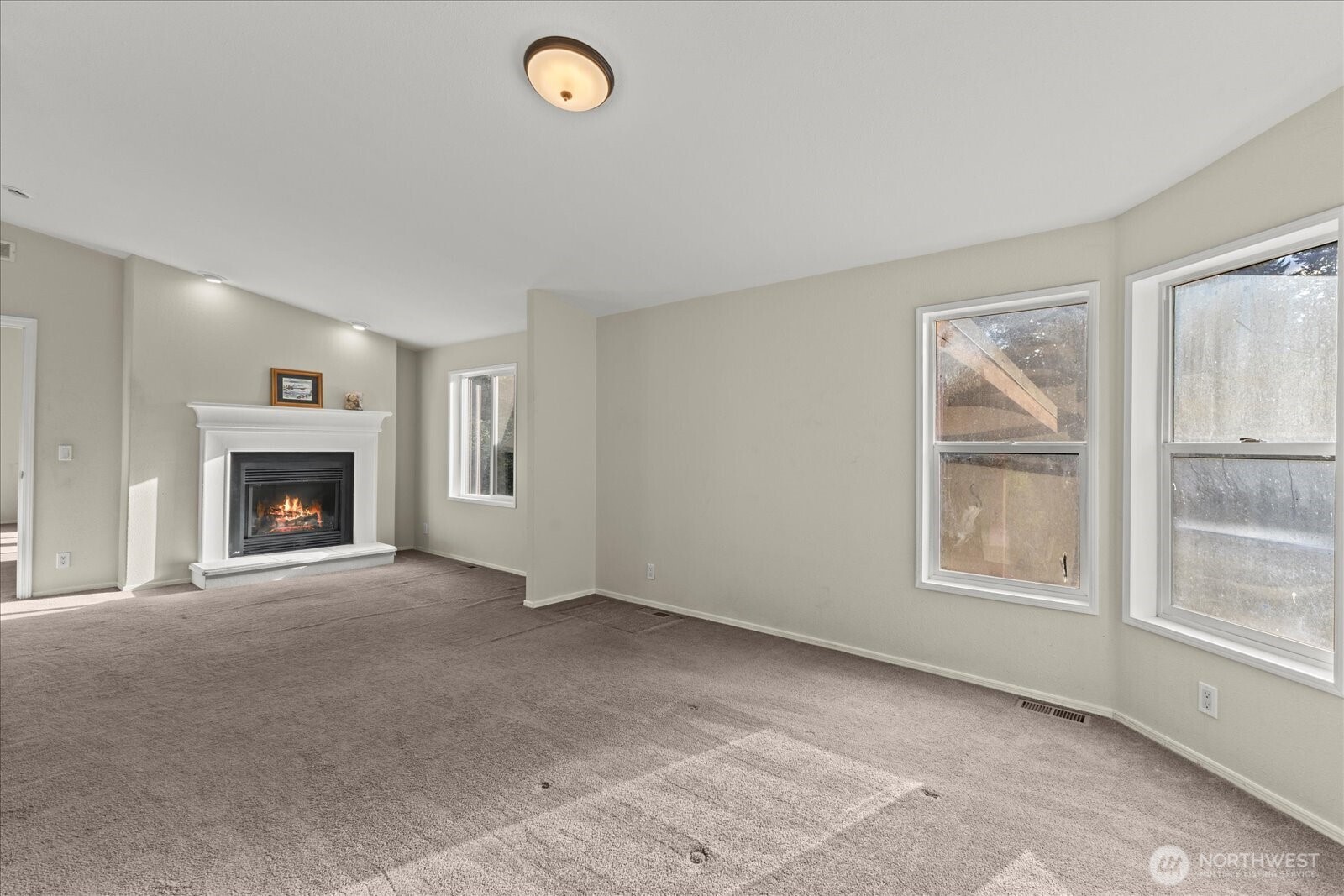 Clinton, Washington 98236, United States, 3 Bedrooms Bedrooms, ,2 BathroomsBathrooms,Residential,Active,192486