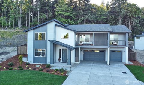 Photo of 17808 142nd Avenue E #8, Puyallup, WA 98374 (MLS # 2467345)