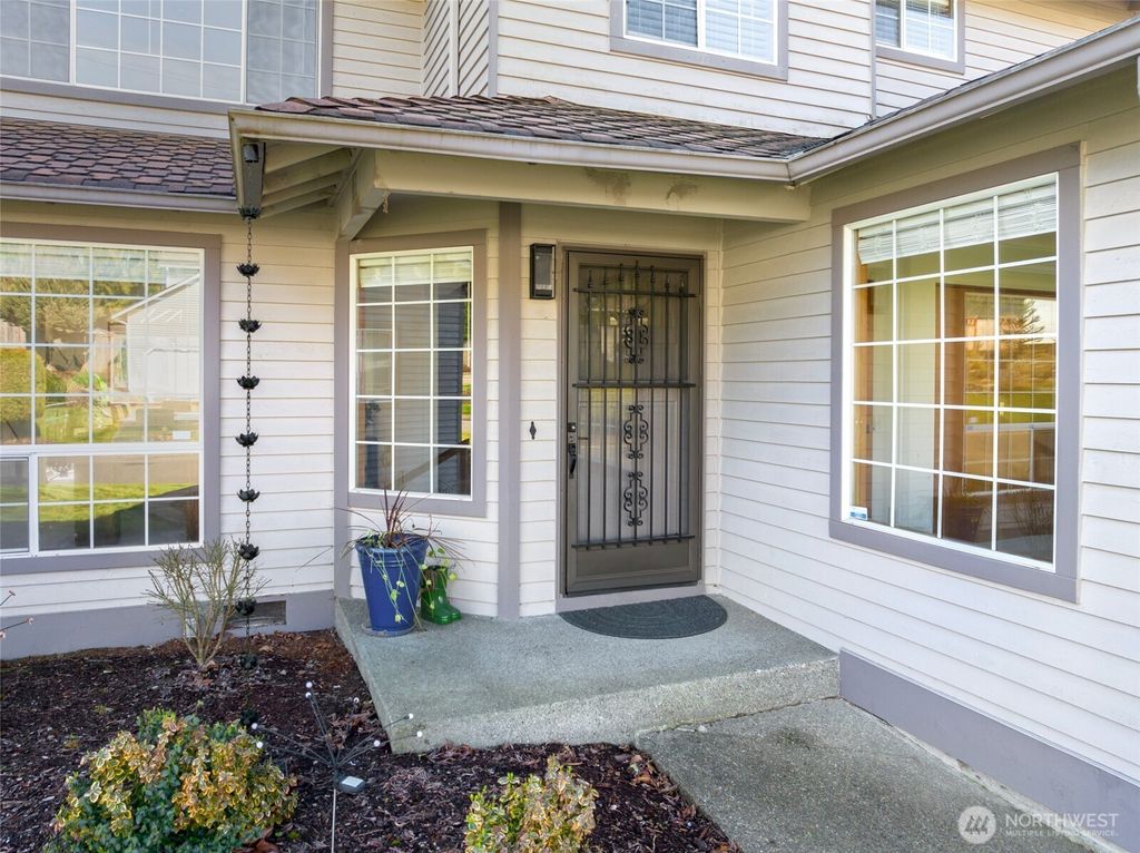 Photo of 4827 S 311th Court, Auburn, WA 98001 (MLS # 2488137)