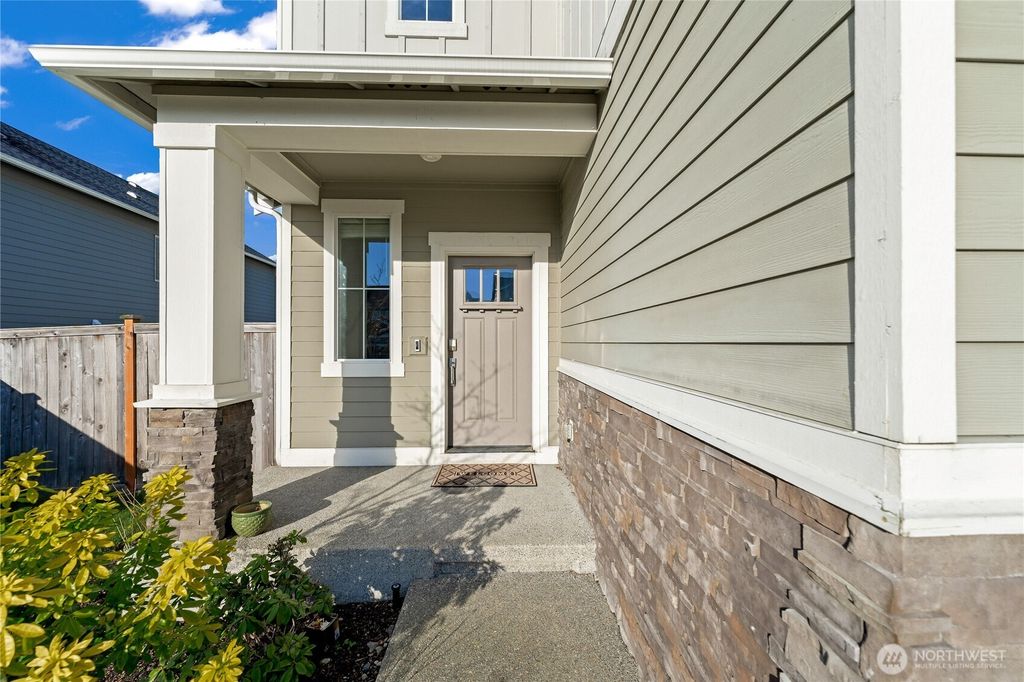 Photo of 20416 SE 257th St St, Covington, WA 98042 (MLS # 2461149)